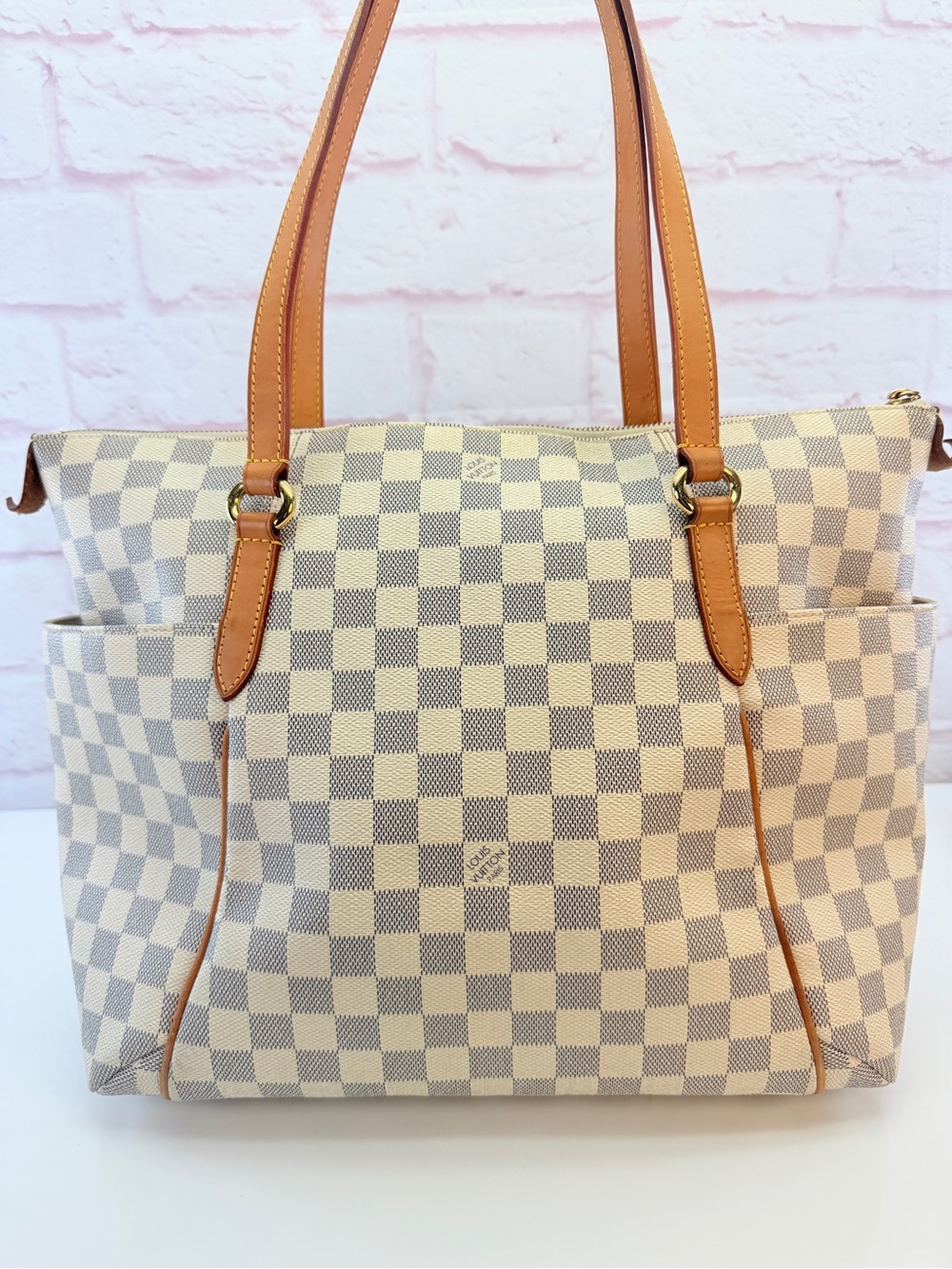 Luxury Checkered Canvas Tote with Tan Leather Straps - Picture 3 of 14